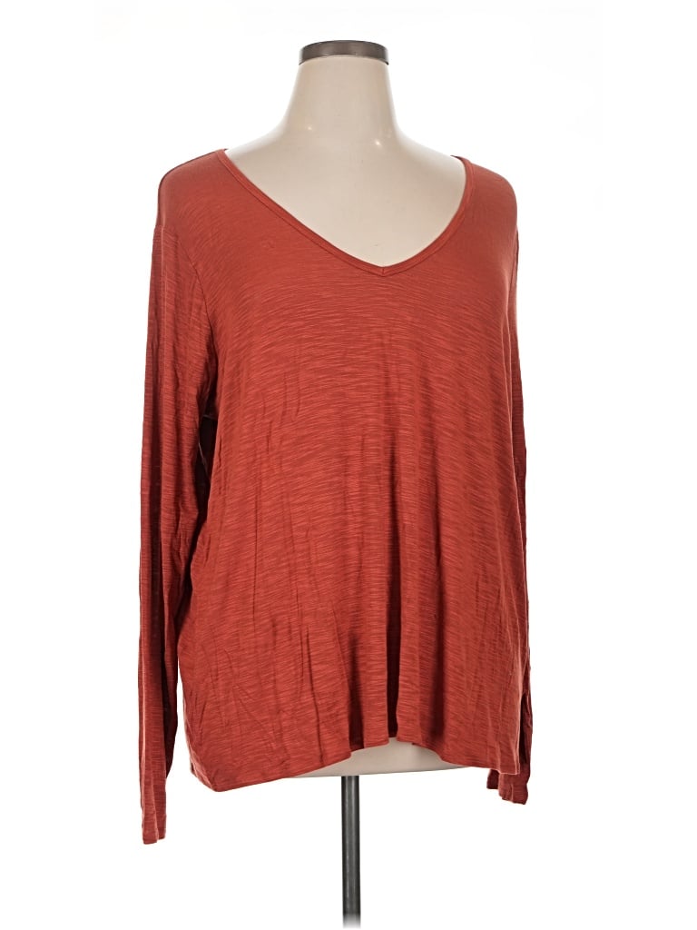 Luxe 3/4 Sleeve T-shirt In Red