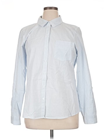 Croft & Barrow Long Sleeve Button-Down Shirt (view 1)