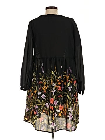 Old Navy Casual Dress (view 2)