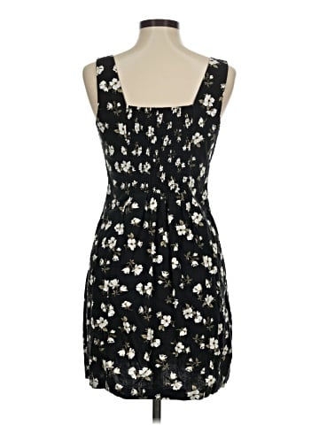 Old Navy Casual Dress (view 2)