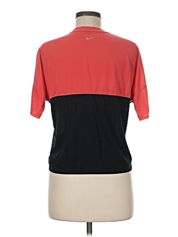 Nike Short Sleeve T-Shirt (view 2)