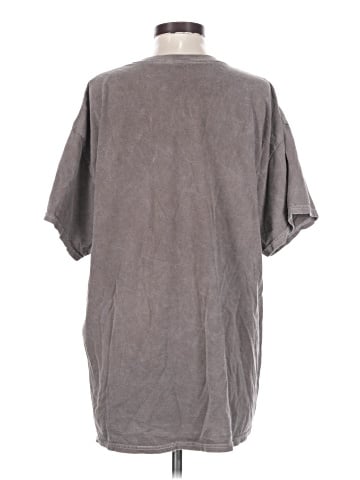 Urban Outfitters Short Sleeve T-Shirt (view 2)