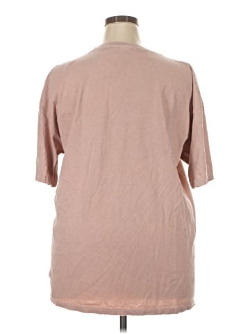 Maurices Short Sleeve T-Shirt (view 2)