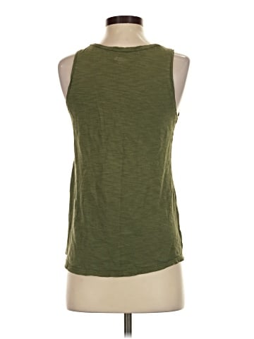 Old Navy Sleeveless T-Shirt (view 2)