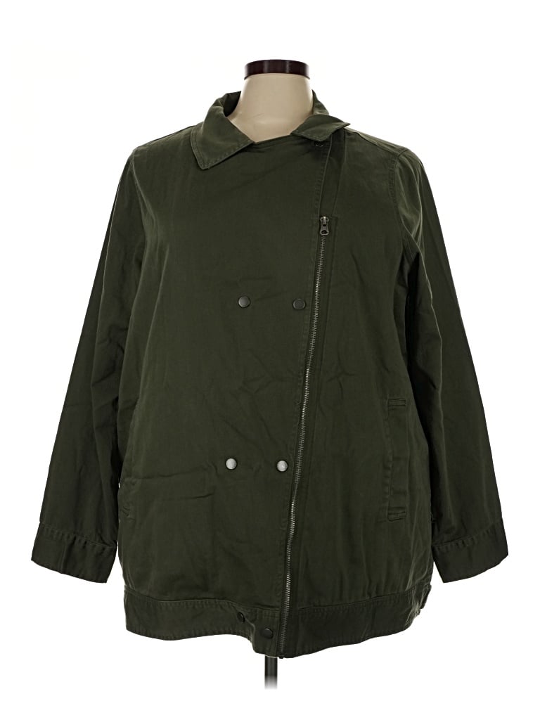 Pre-owned Torrid Coat In Green