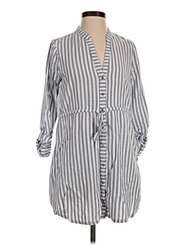 Abercrombie & Fitch Casual Dress (view 1)