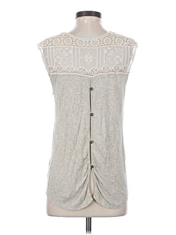 Maurices Sleeveless T-Shirt (view 2)