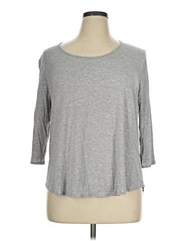 Star Vixen 3/4 Sleeve Top (view 1)