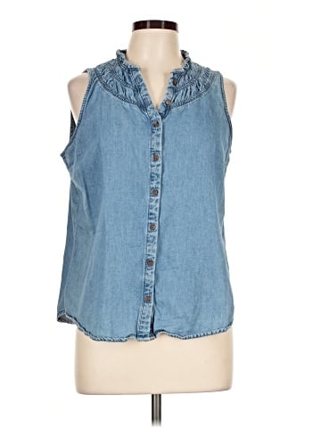 Maurices Sleeveless Button-Down Shirt (view 1)