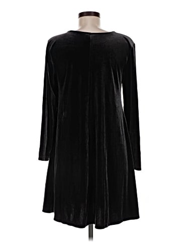 Old Navy Casual Dress (view 2)