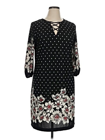 Sandra Darren Casual Dress (view 1)