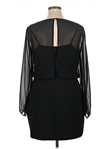 Banana Republic Cocktail Dress (view 2)