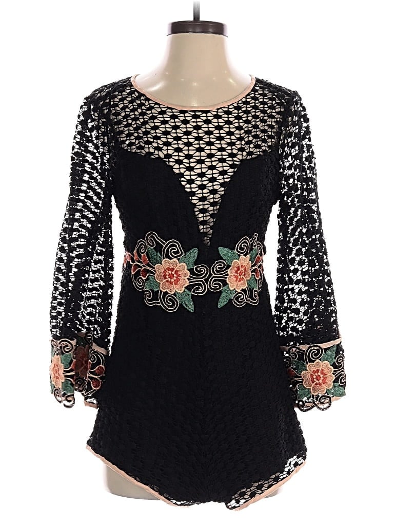 Pre-owned Wild Fable Romper In Black