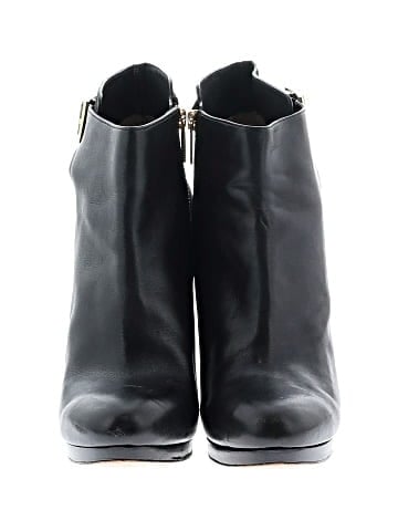 MICHAEL Michael Kors Ankle Boots (view 2)