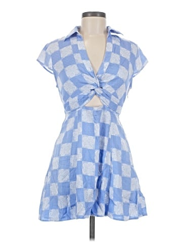 Urban Outfitters Casual Dress (view 1)