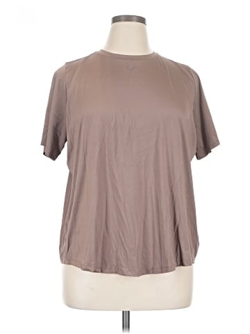 Nike Short Sleeve T-Shirt (view 1)
