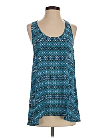 Tolani Sleeveless Top (view 1)