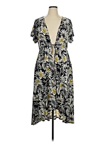Karen Kane Casual Dress (view 1)