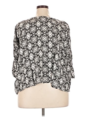 Escapada 3/4 Sleeve Blouse (view 2)