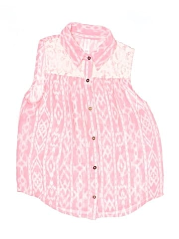 Xhilaration Sleeveless Button-Down Shirt (view 1)