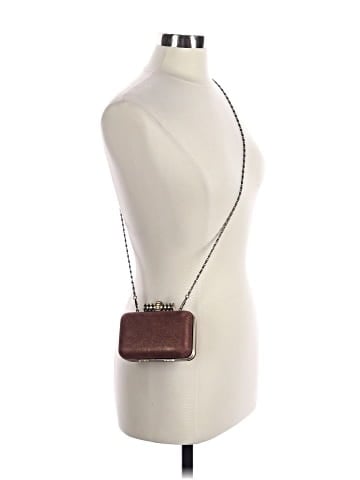 C. Wonder Clutch (view 2)