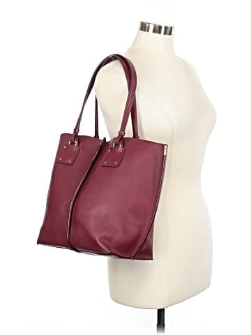 Chloé Leather Medium Vick Tote Bag (view 2)