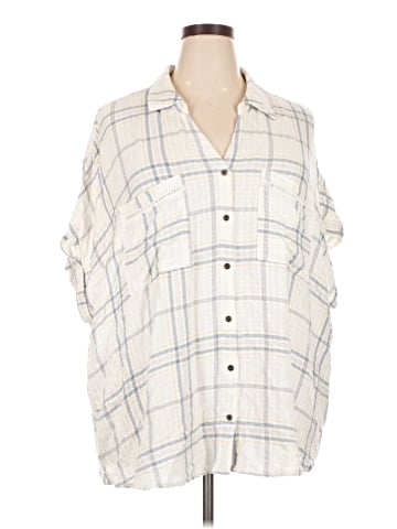 Maurices 3/4 Sleeve Button-Down Shirt (view 1)