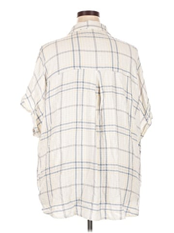 Maurices 3/4 Sleeve Button-Down Shirt (view 2)