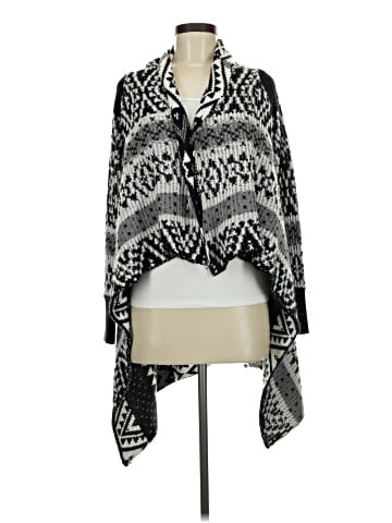 Maurices Poncho (view 1)