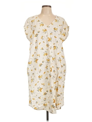 Old Navy Casual Dress (view 1)