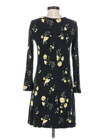 Old Navy Casual Dress (view 2)