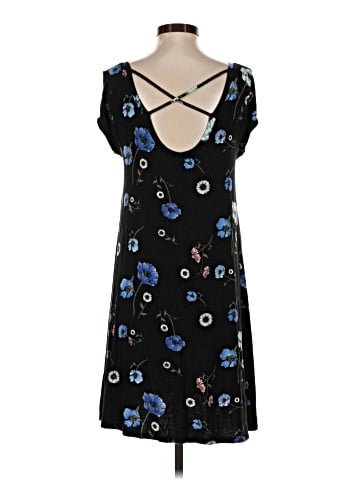 Single Dress Casual Dress (view 2)