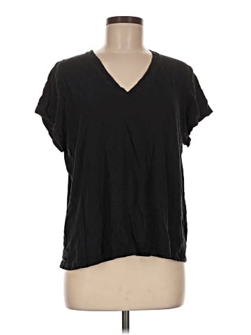 Uniqlo Short Sleeve T-Shirt (view 1)