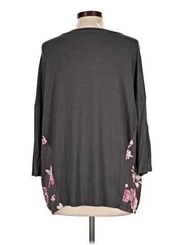 Maurices 3/4 Sleeve Top (view 2)