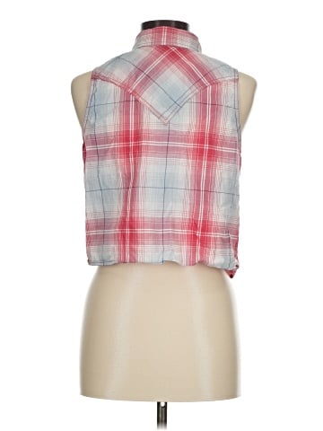 Wrangler Jeans Co Sleeveless Button-Down Shirt (view 2)