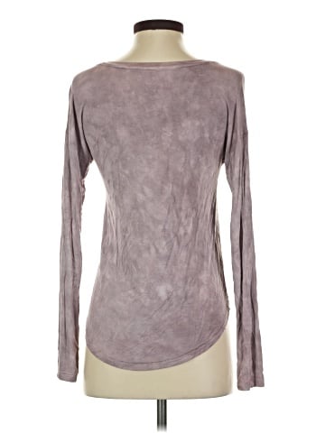 American Eagle Outfitters Long Sleeve T-Shirt (view 2)