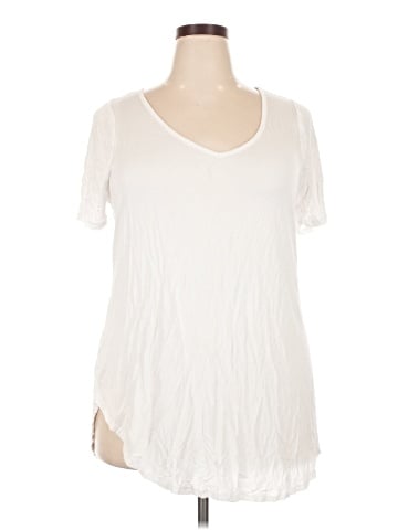 Lane Bryant Short Sleeve T-Shirt (view 1)