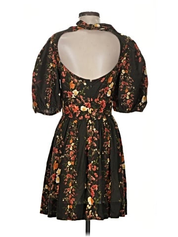 Saylor Casual Dress (view 2)