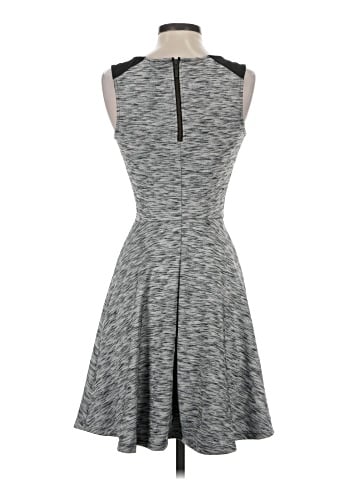 Old Navy Casual Dress (view 2)
