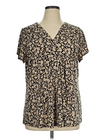 Lane Bryant Short Sleeve T-Shirt (view 1)