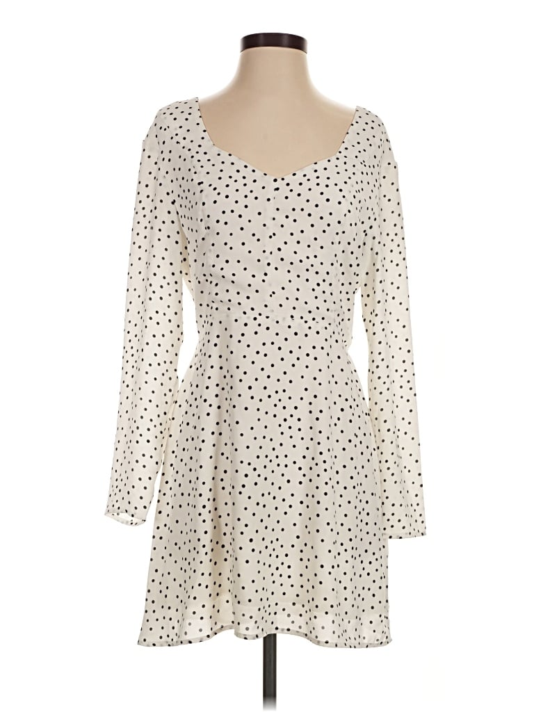 Pre-owned Lucca Casual Dress In Ivory