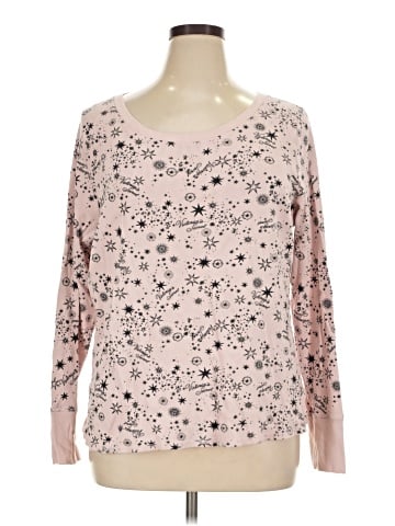 Victoria's Secret 3/4 Sleeve T-Shirt (view 1)