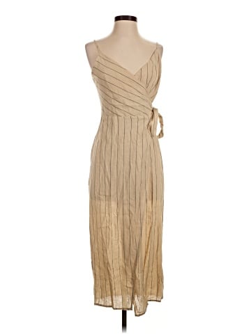 Urban Outfitters Casual Dress (view 1)