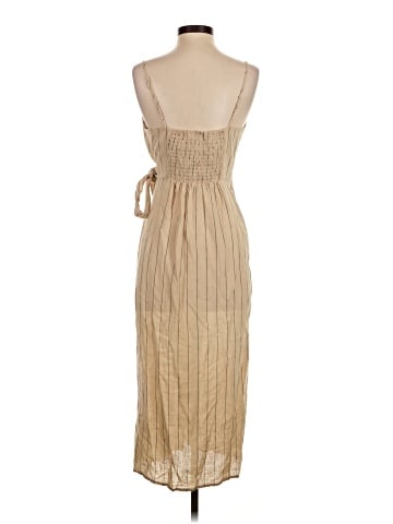 Urban Outfitters Casual Dress (view 2)