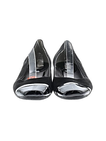 Calvin Klein Flats (view 2)