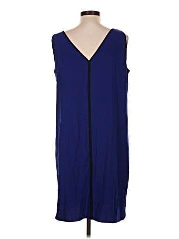 Elie Tahari Casual Dress (view 2)