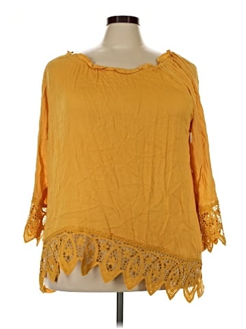 Forgotten Grace Poncho (view 1)