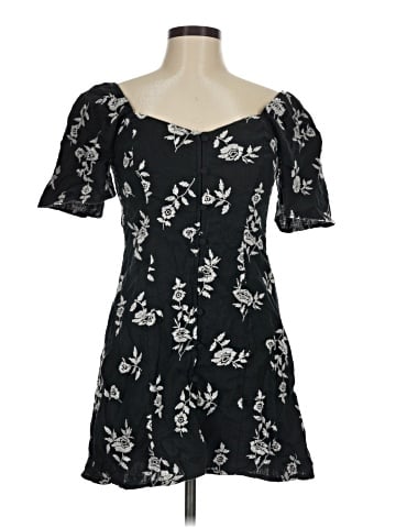 Abercrombie & Fitch Casual Dress (view 1)