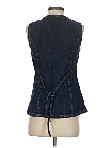 Abercrombie & Fitch Sleeveless Button-Down Shirt (view 2)