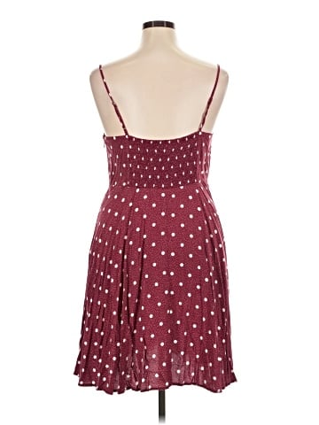 Old Navy Casual Dress (view 2)